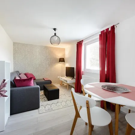 Apartmán Ivy With Free Parking